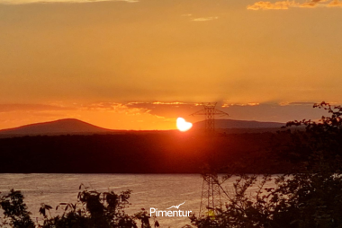 Encante-se com a beleza dos Cânios de Xingó do Velho Chico